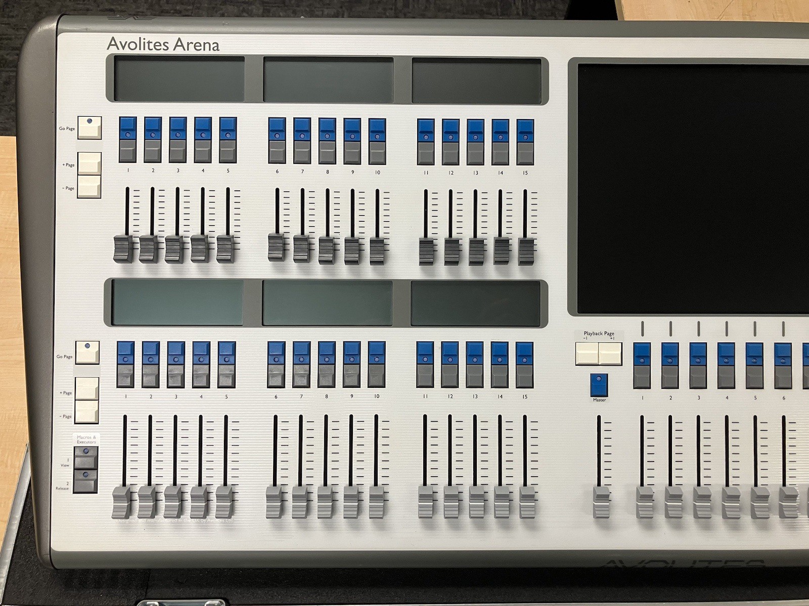 Avolites Arena Lighting Console w/ Case