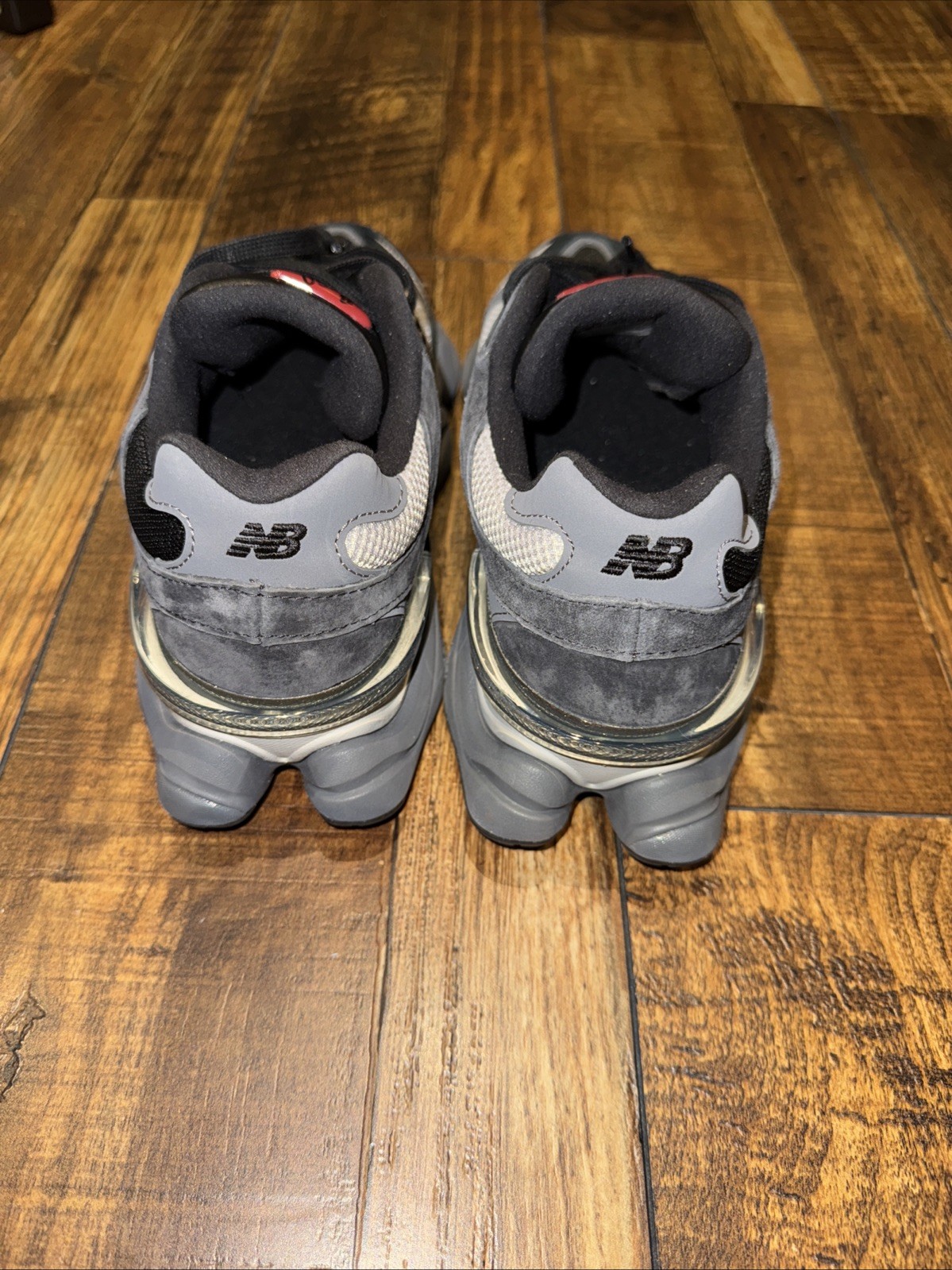 New Balance 9060- Grey-black/M7W8.5