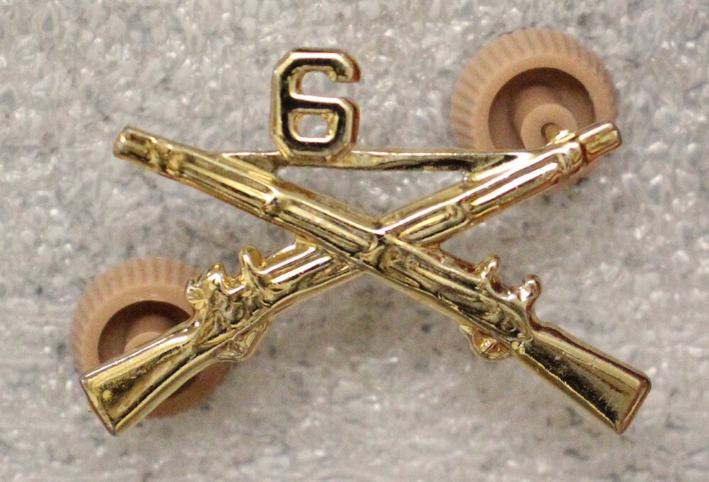Army Officer's Collar Pin: 6th Infantry Regiment - c/b, modern