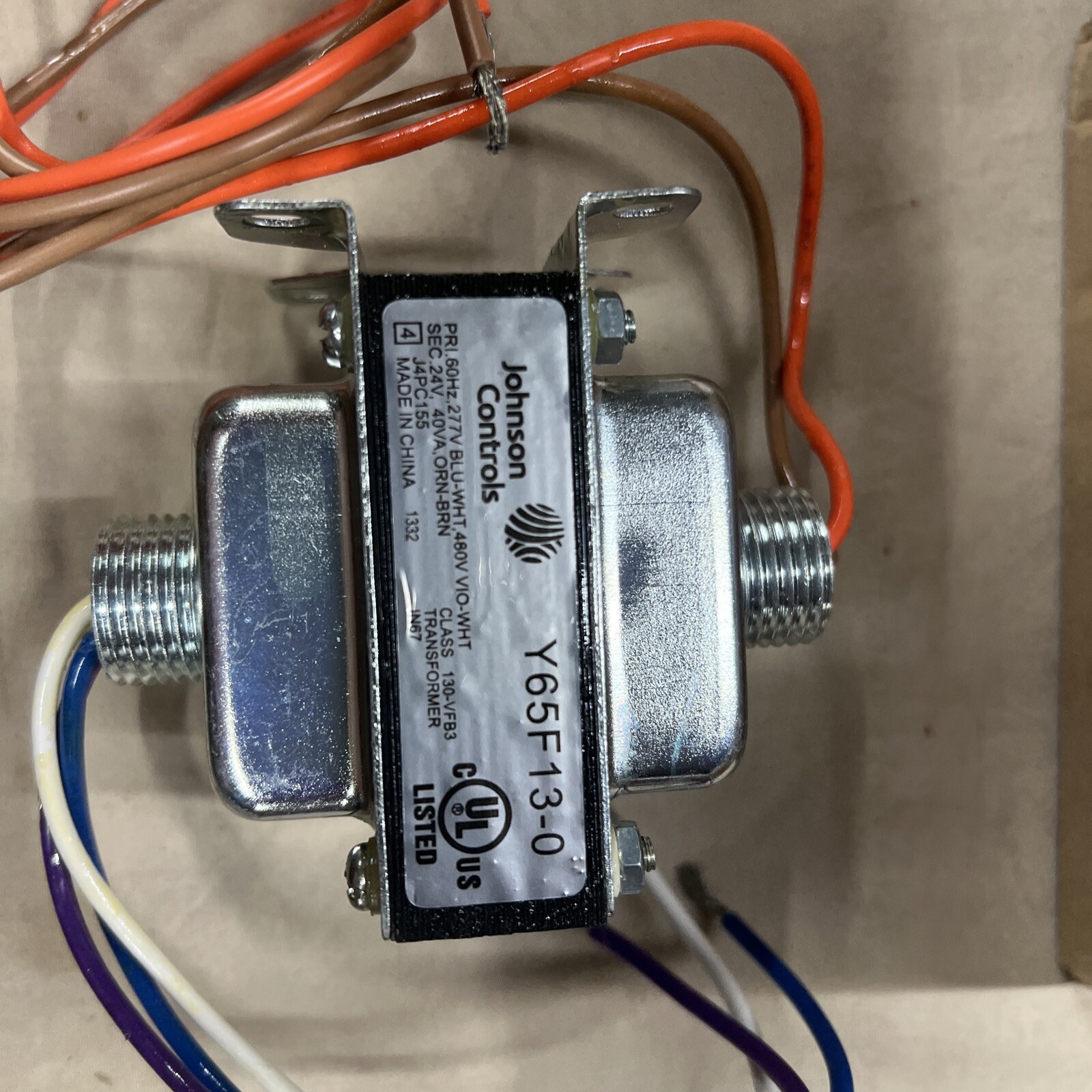 Never Used Johnson Controls Y65F13-0 CLASS 2 TRANSFORMER