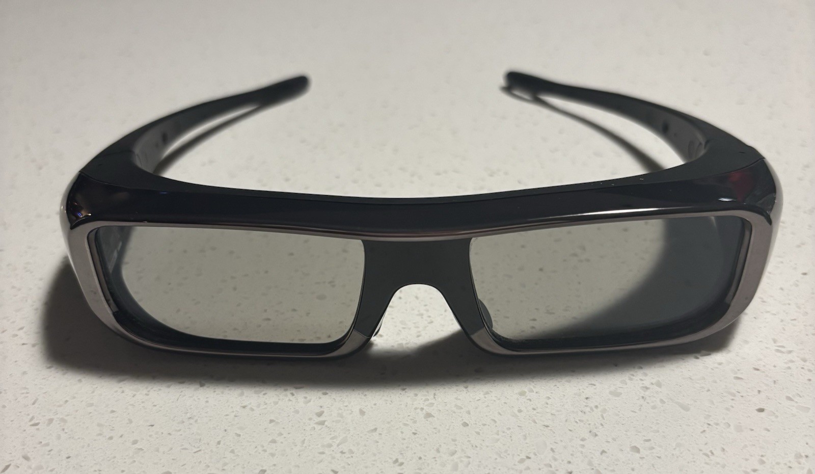 Sony TDG-BR100 3D active glasses, designed for use w Sony 3D TVs Model TDG-BR100