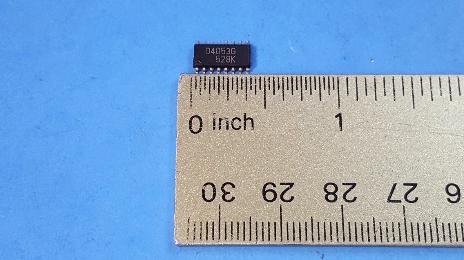 ONE PC- IC, UPD4053BG, YAMAHA, 16PIN