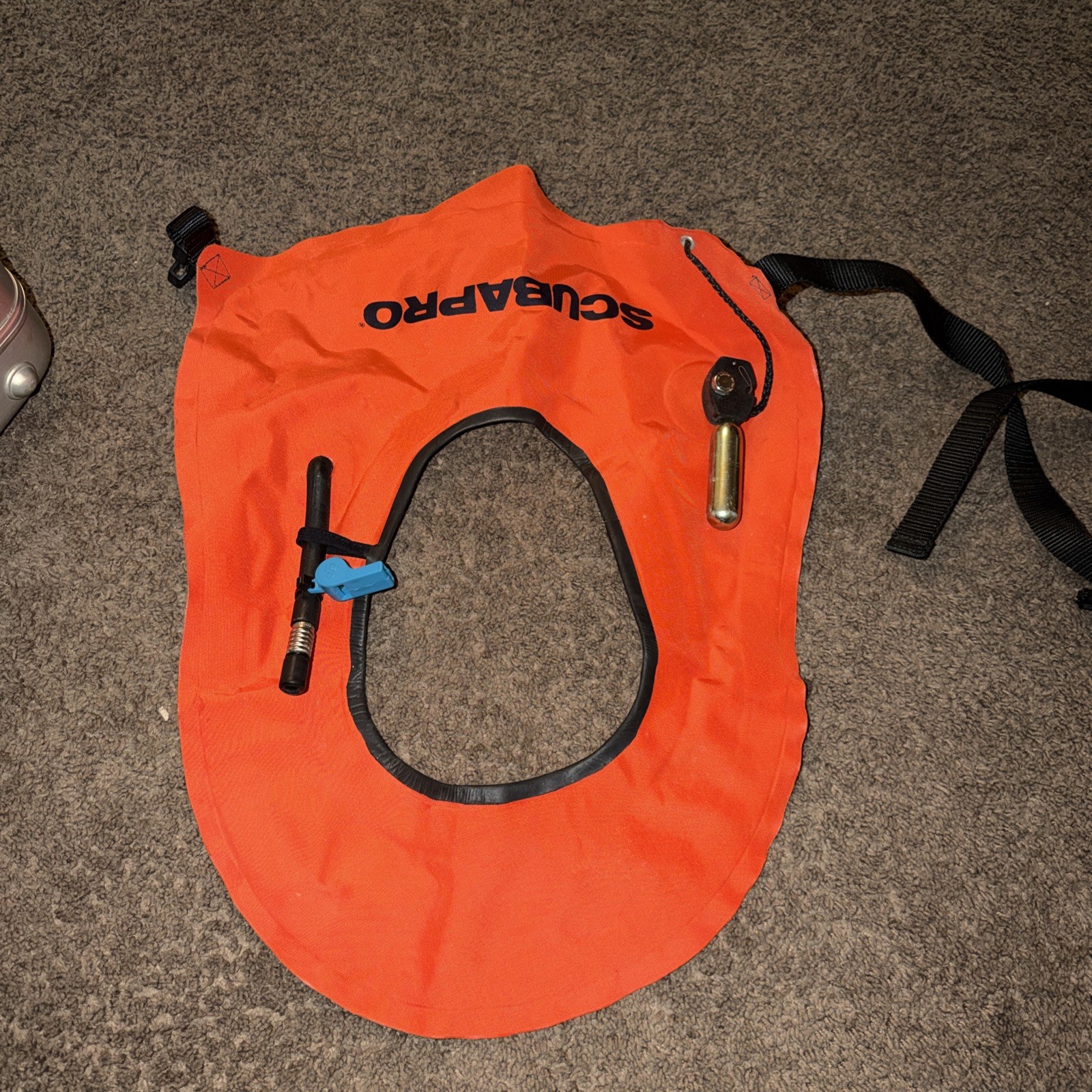 SCUBAPro Diving BCD Buoyancy Control Vest  Orange CO2 Inflatable Snorkeling