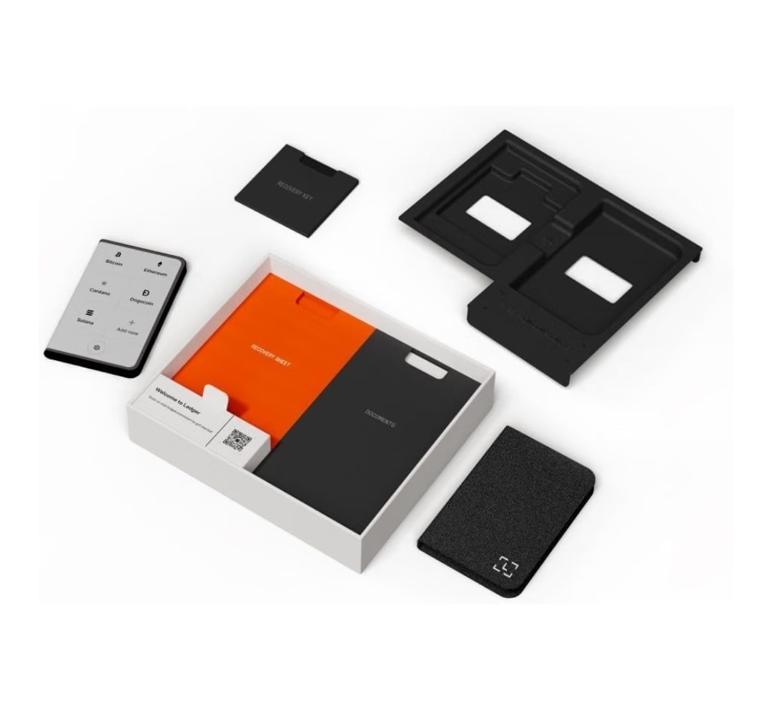 Ledger - Stax Crypto Hardware Wallet with Folio - Curved E Ink Touch Screen