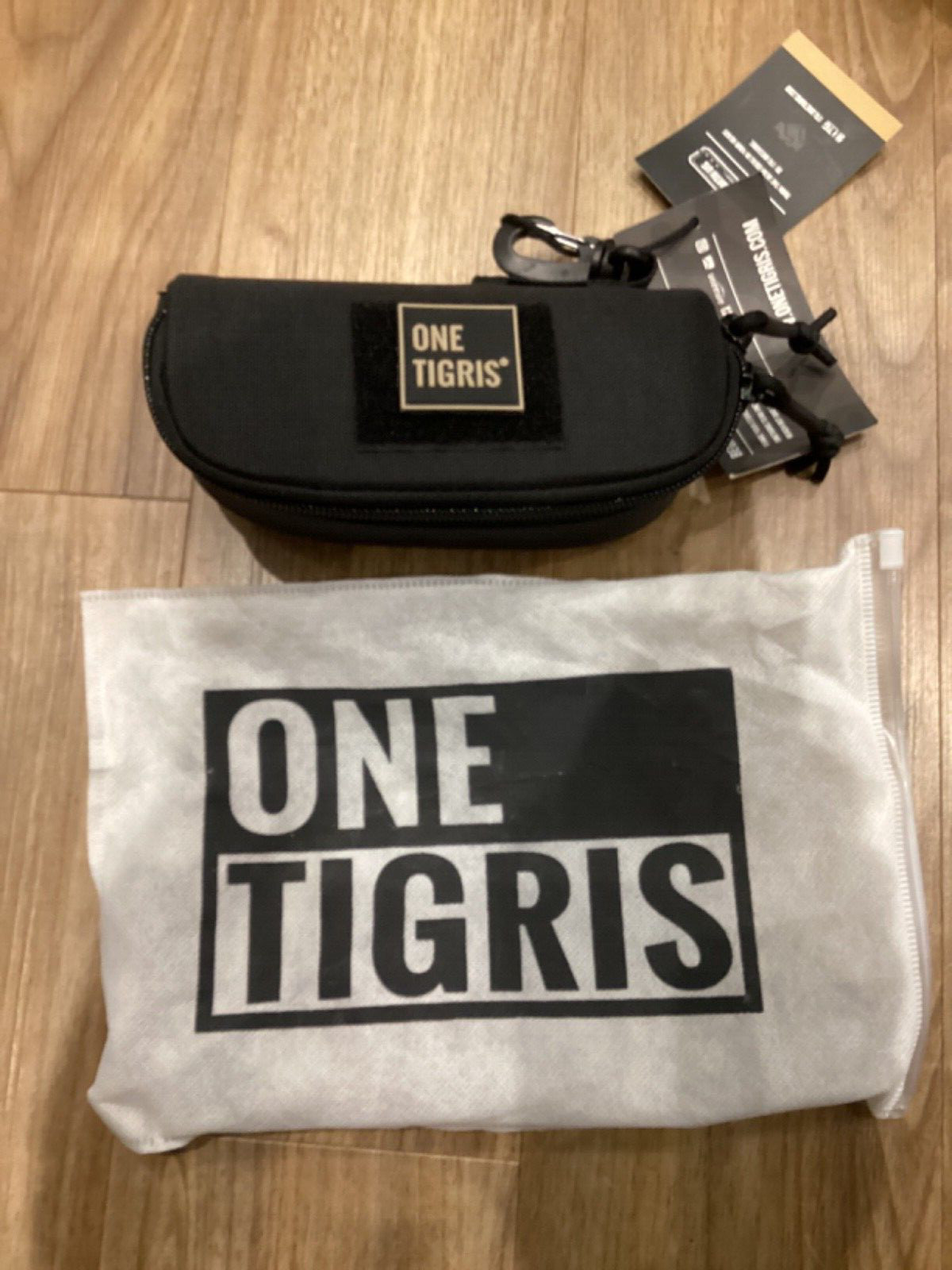 OneTigris Tactical Molle Nylon Clip Zipper Hard Sunglass Case Eyewear Case NWT’s