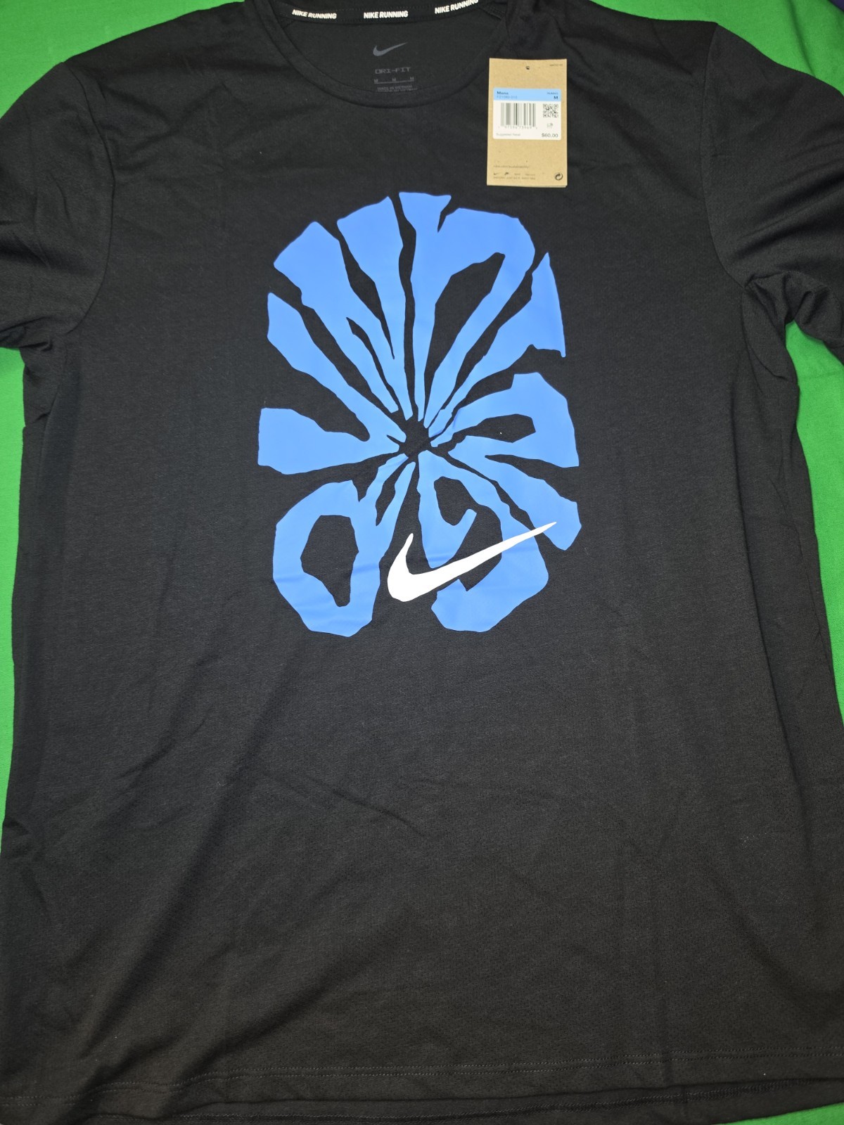 Nike Rise 365 Run Energy Men's Dri-FIT Running Shirt FZ1080-010 NWT Medium