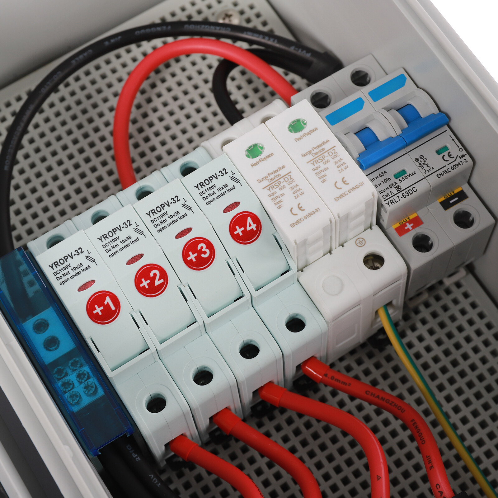 4String Solar PV Combiner Box 63A Circuit Breaker Solar Panel System Waterproof