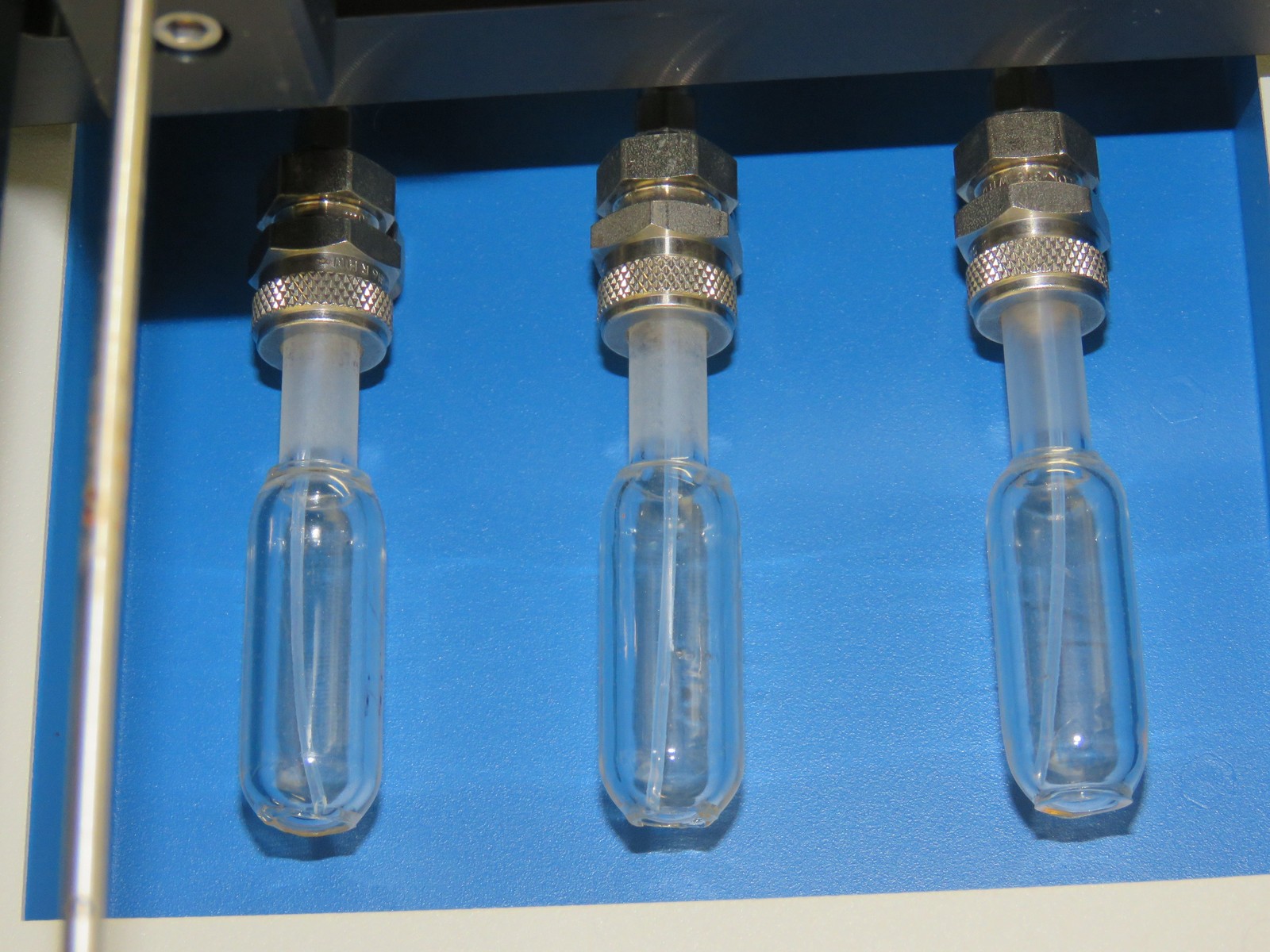 EST Analytical CENTURION W (Water-only) purge and trap autosampler