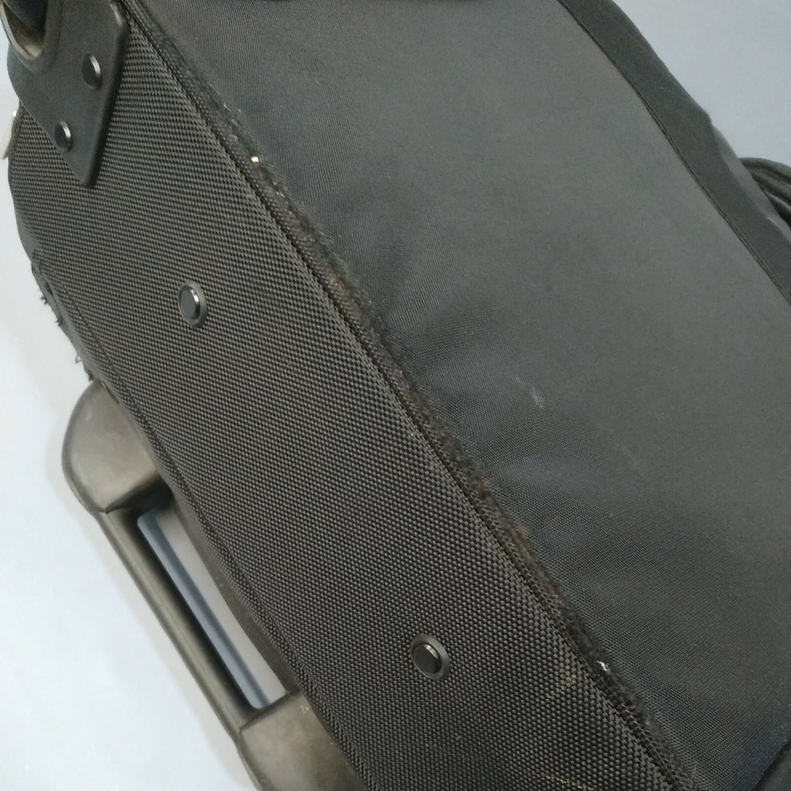 Case Logic Rolling laptop bag suitcase briefcase nice used case