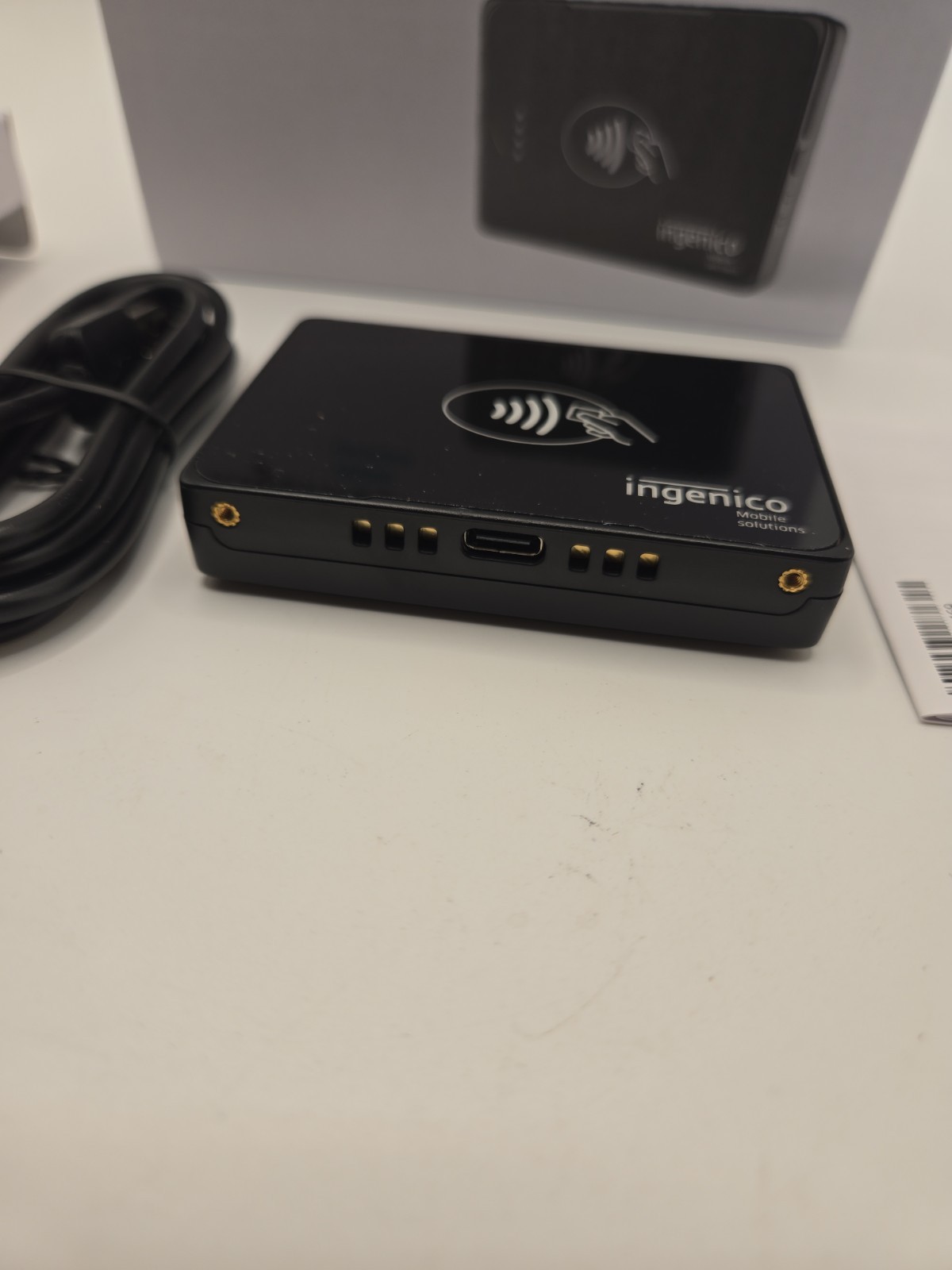 Ingenico Mobile Solutions Apple Pay/Electronic Payment Card Reader Device