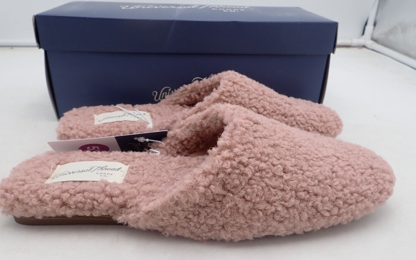 Universal Thread Margot Pink Fleece Flats Women's Sizes 5.5 and 7.5