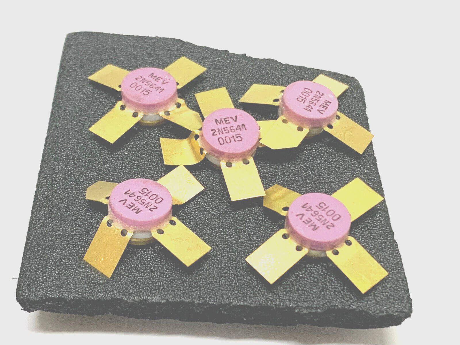 LOT OF 1 2N5641 NPN SILICON RF POWER TRANSISTOR