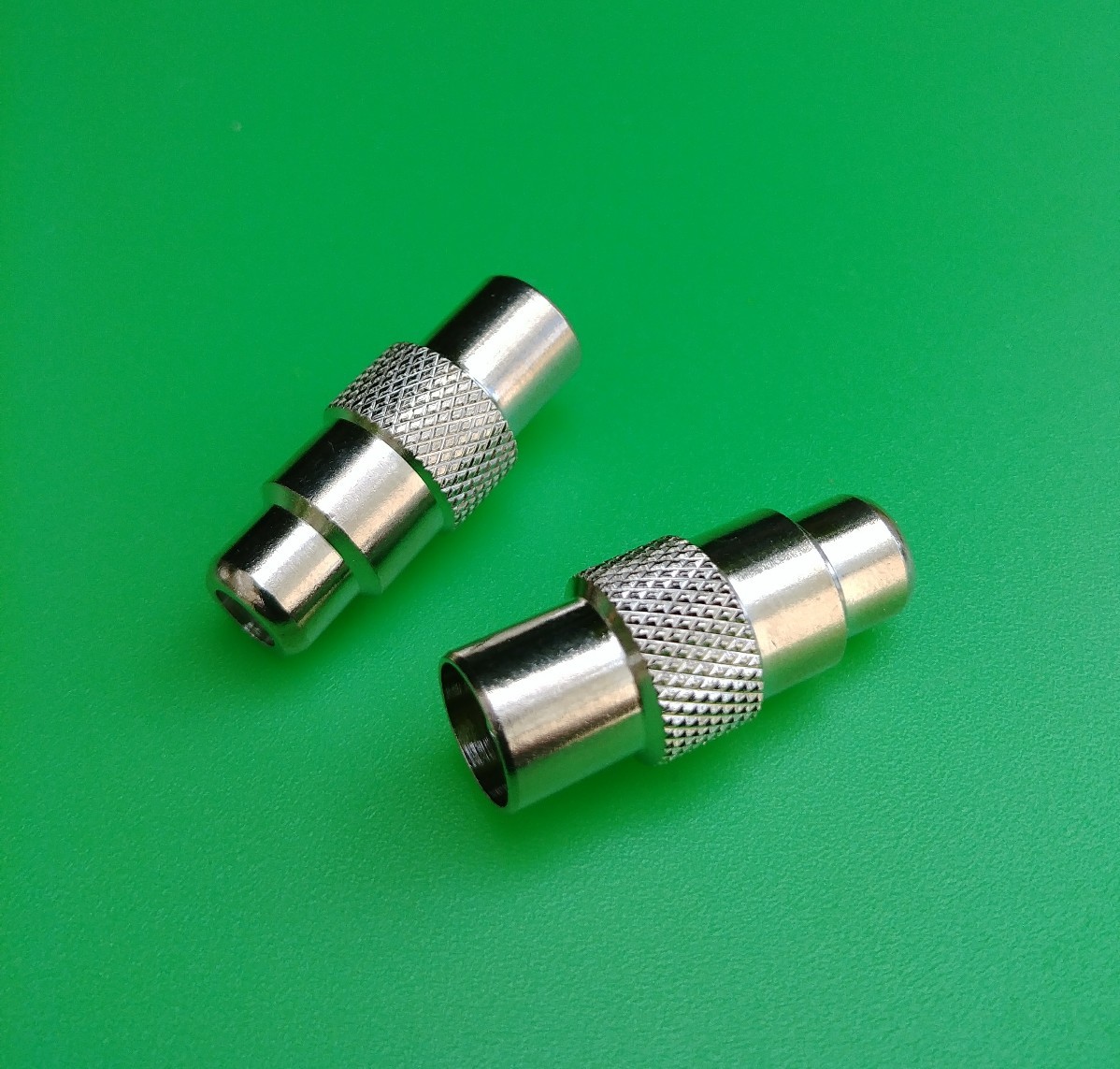(2 PCS) PAL/IEC Male to RCA Female Connector - USA Seller