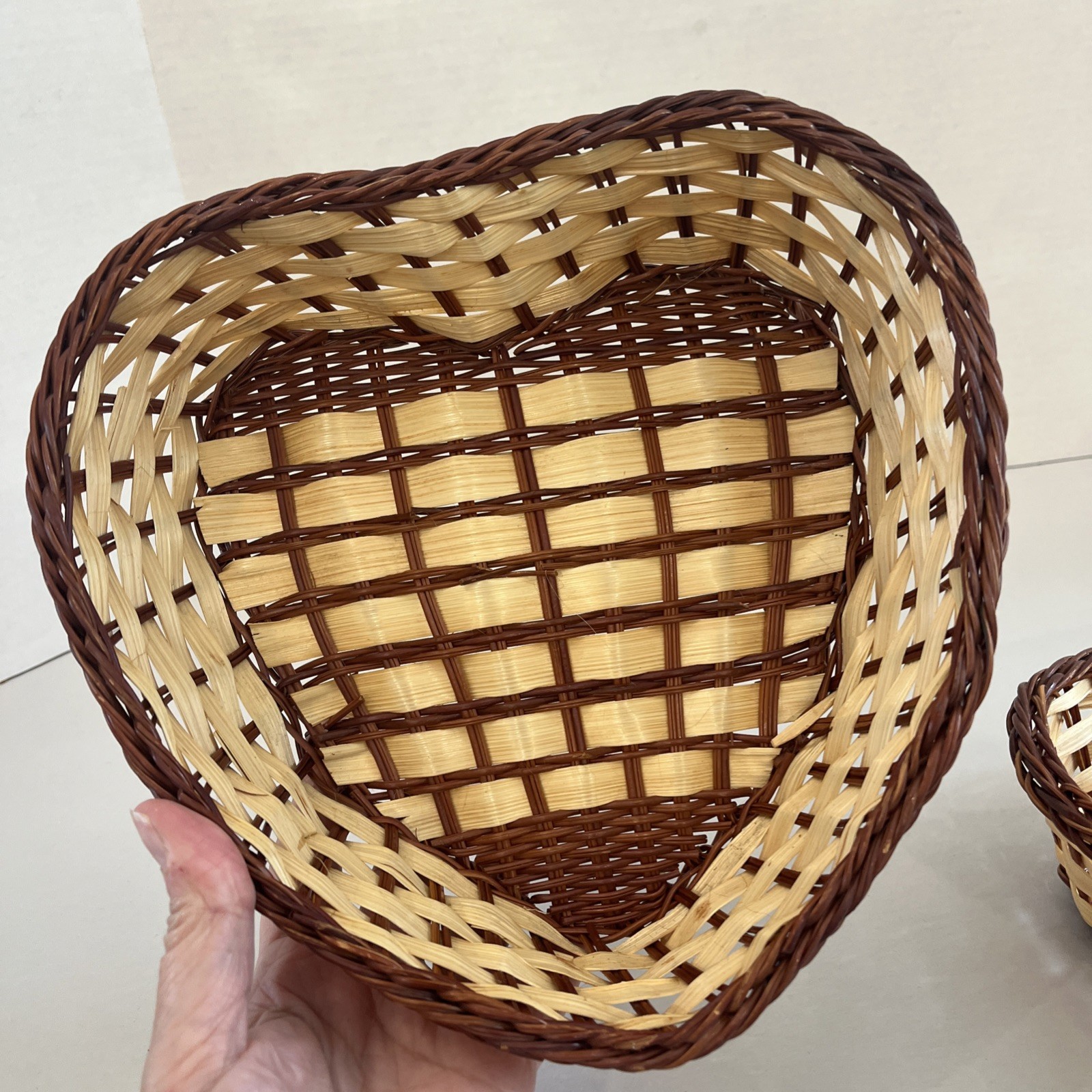 2 Vintage Baskets Wicker Heart Shaped Gallery Wall Storage Plants Serving Decor