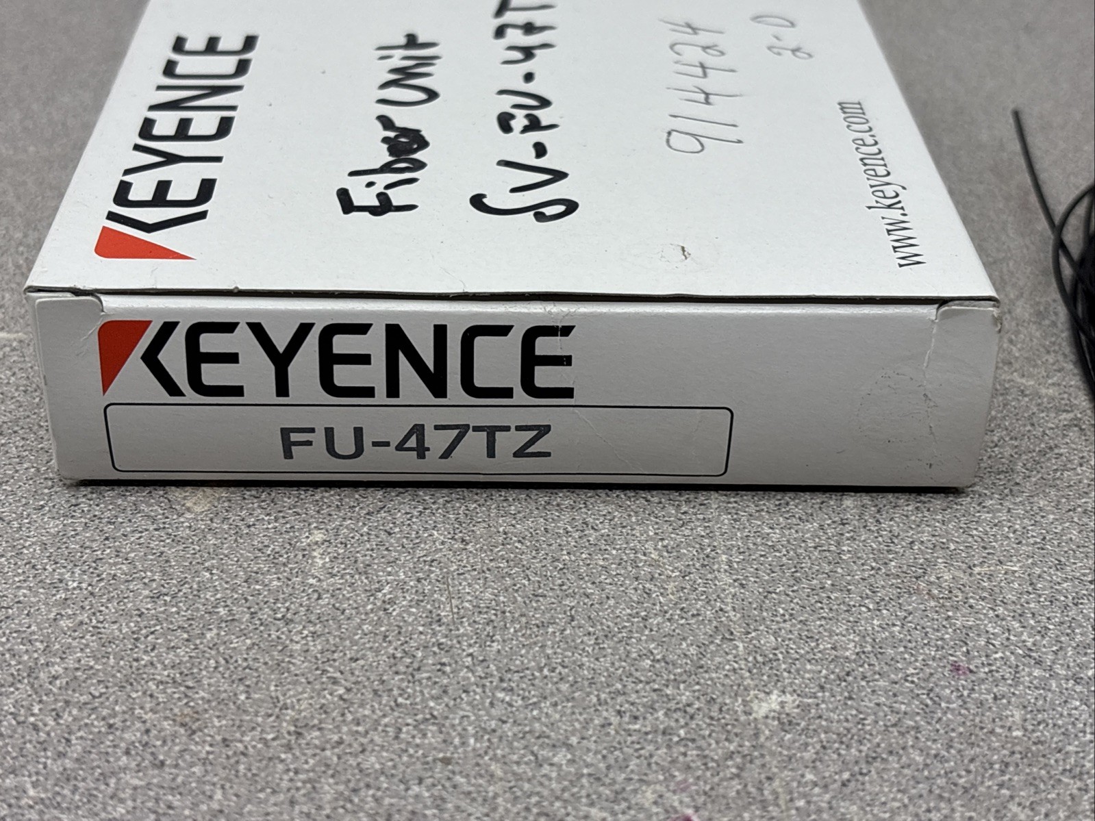 NEW Keyence FU-47TZ Fiber Optic Sensor Switch FU47TZ Cable