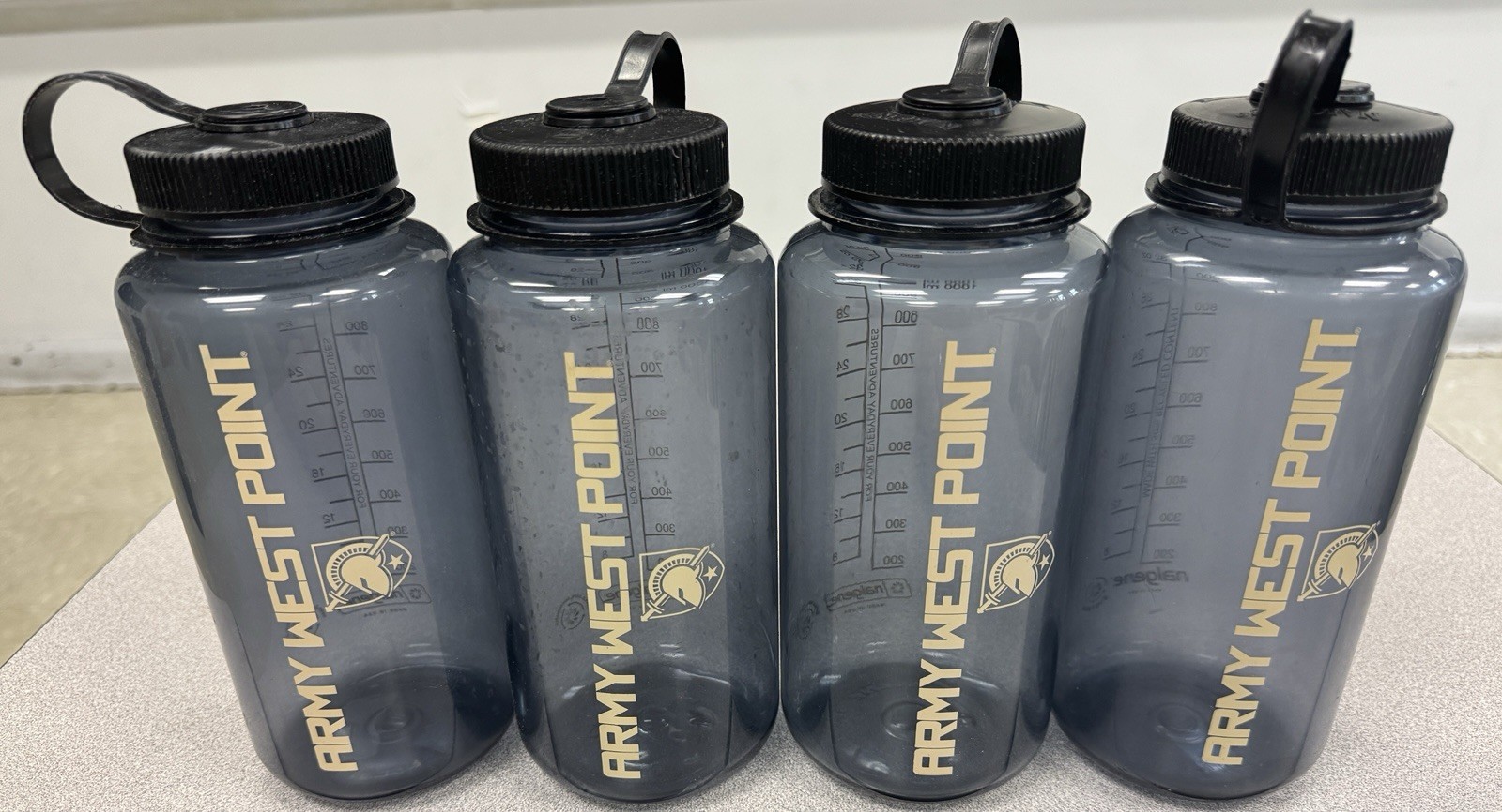 ⭐ US ARMY West Point 32 oz 1000ml Water Bottle (4 EACH)
