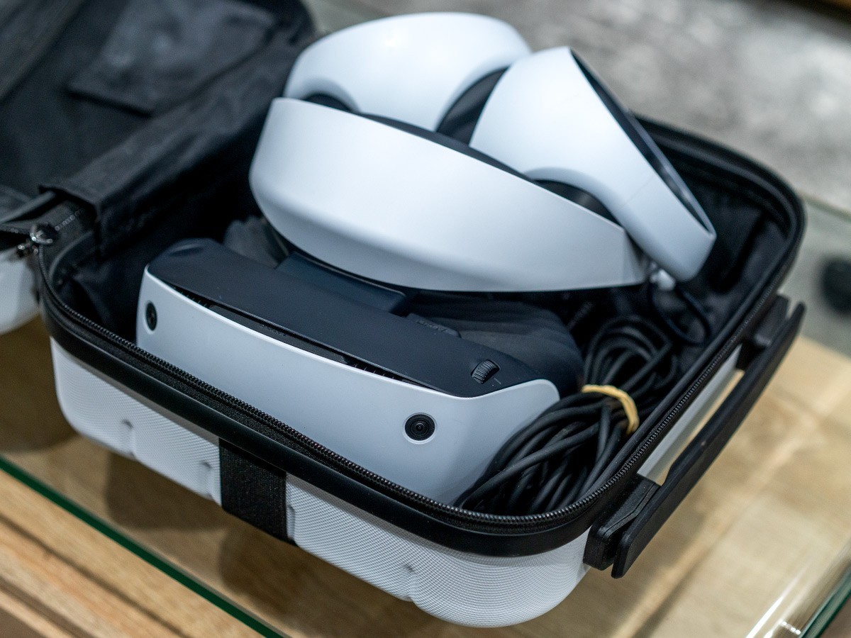 SONY PSVR2 Virtual Reality VR Set for Play Station PS5, Hard Case