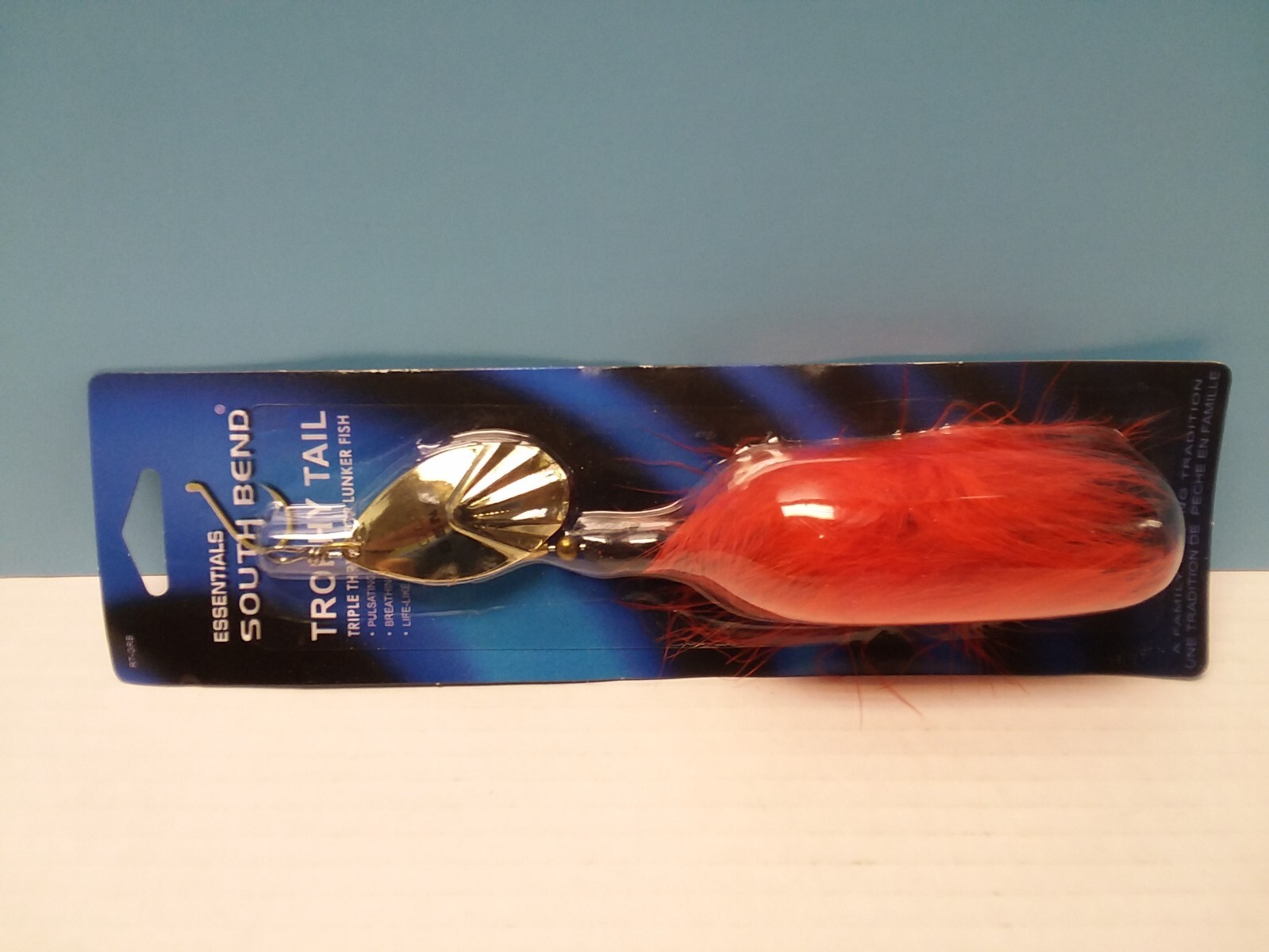 South Bend - Trophy Tail Muskie Spinner - 7" Long - Gold Red & Blk - RT-GRB