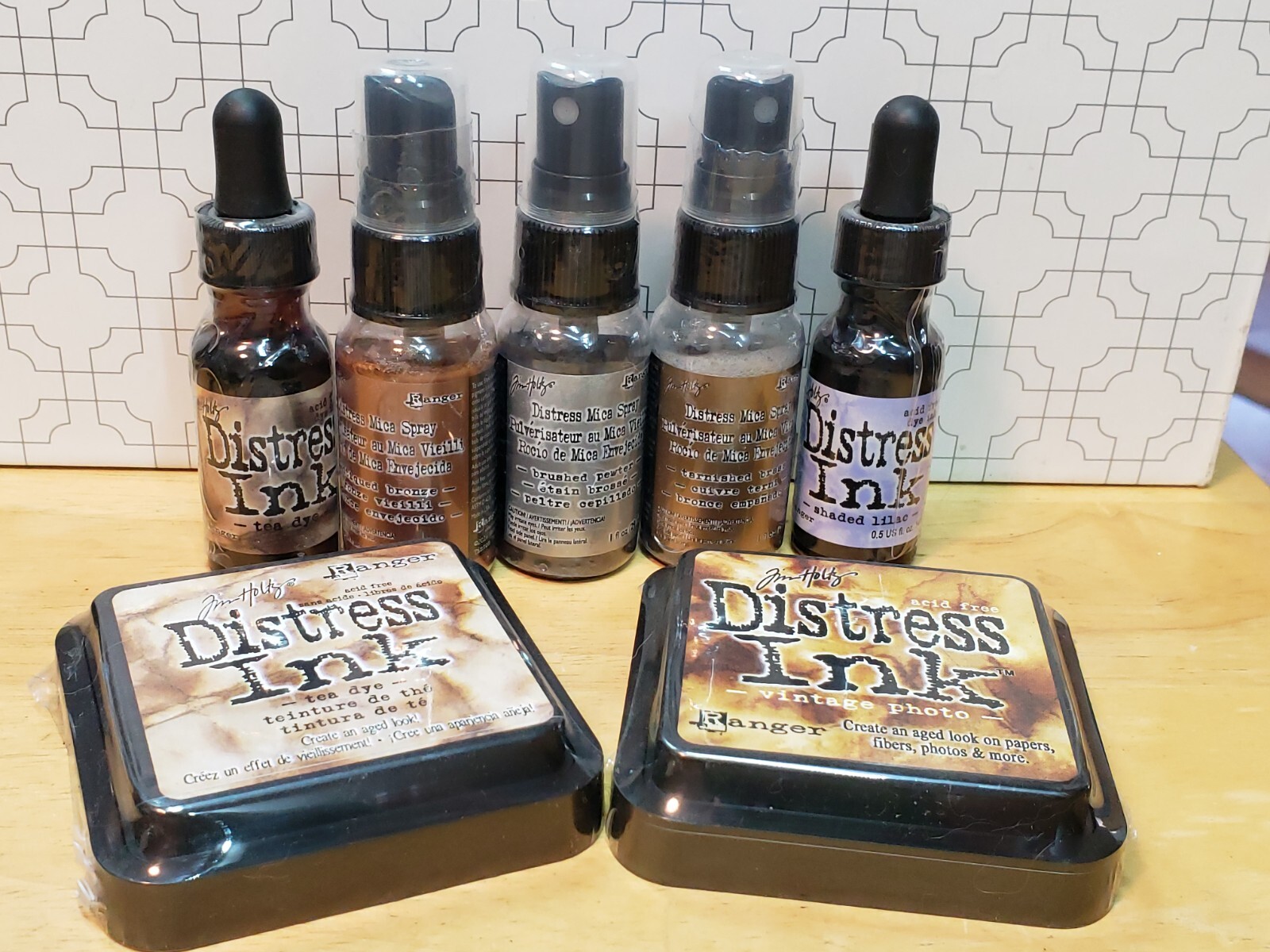 7 Piece Ranger - Tim Holtz DISTRESS INK - 2 Ink Pads - 2 Inks - 3 Mica Sprays
