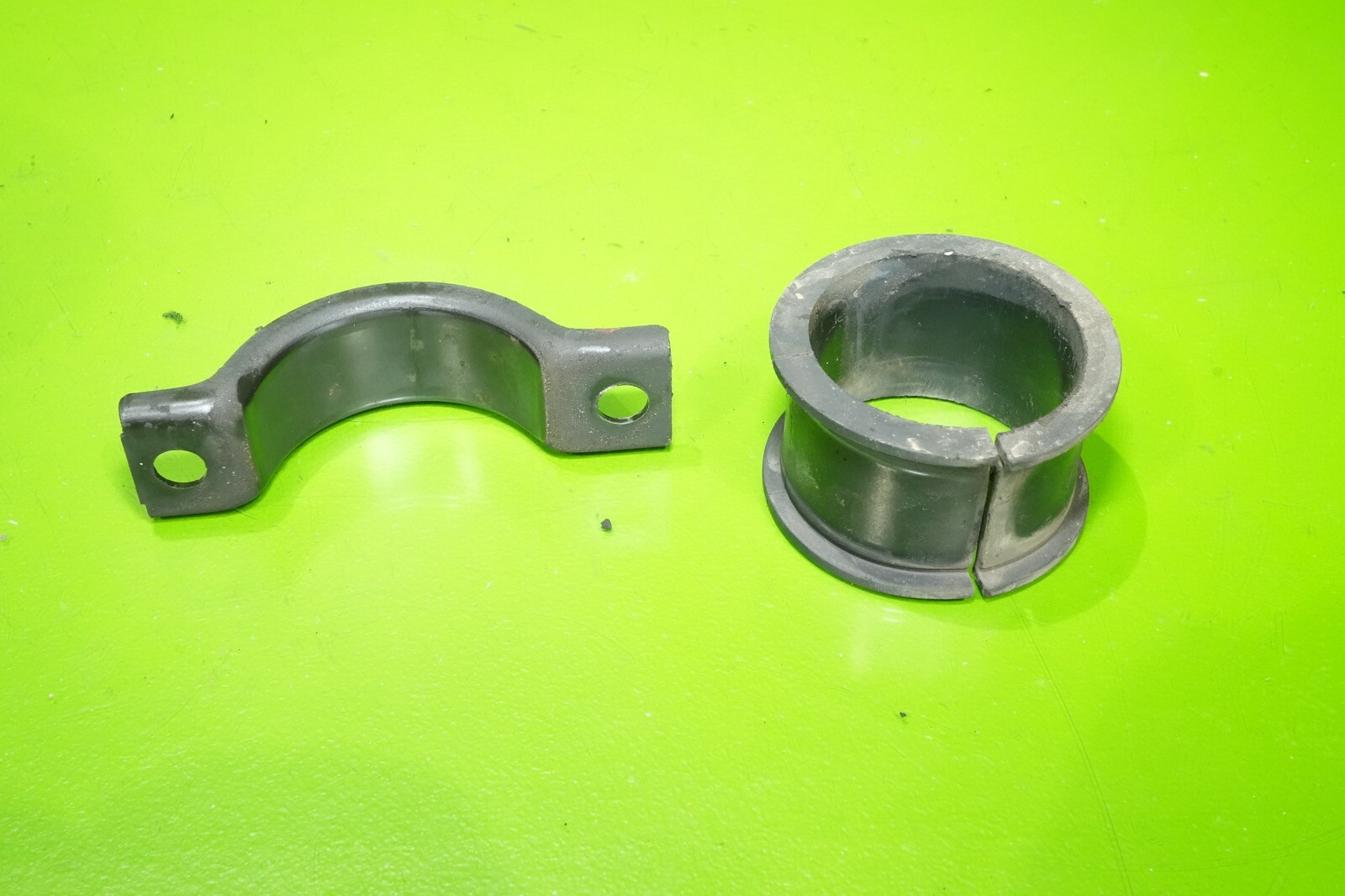 92-96 Prelude OEM steering column mount bracket tab + rubber bushing