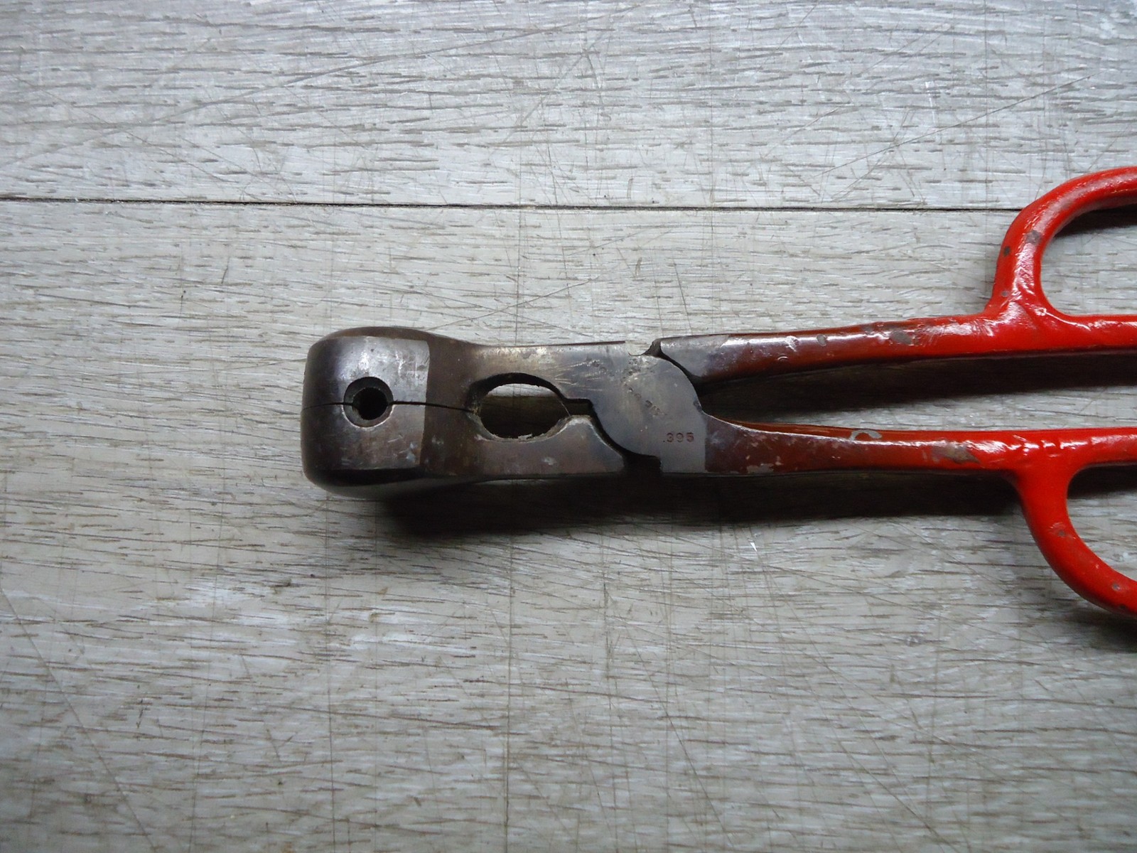DIXIE GUN WORKS BULLET MOLD 395