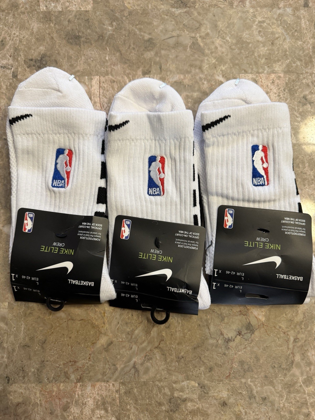 Nike  NBA   Socks Men's Large 8-12 (3Pairs)