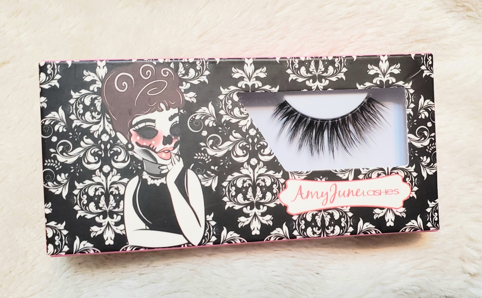 Amy June Lashes - Rita - 100% Hand Tied Synthetic Fiber Eyelashes