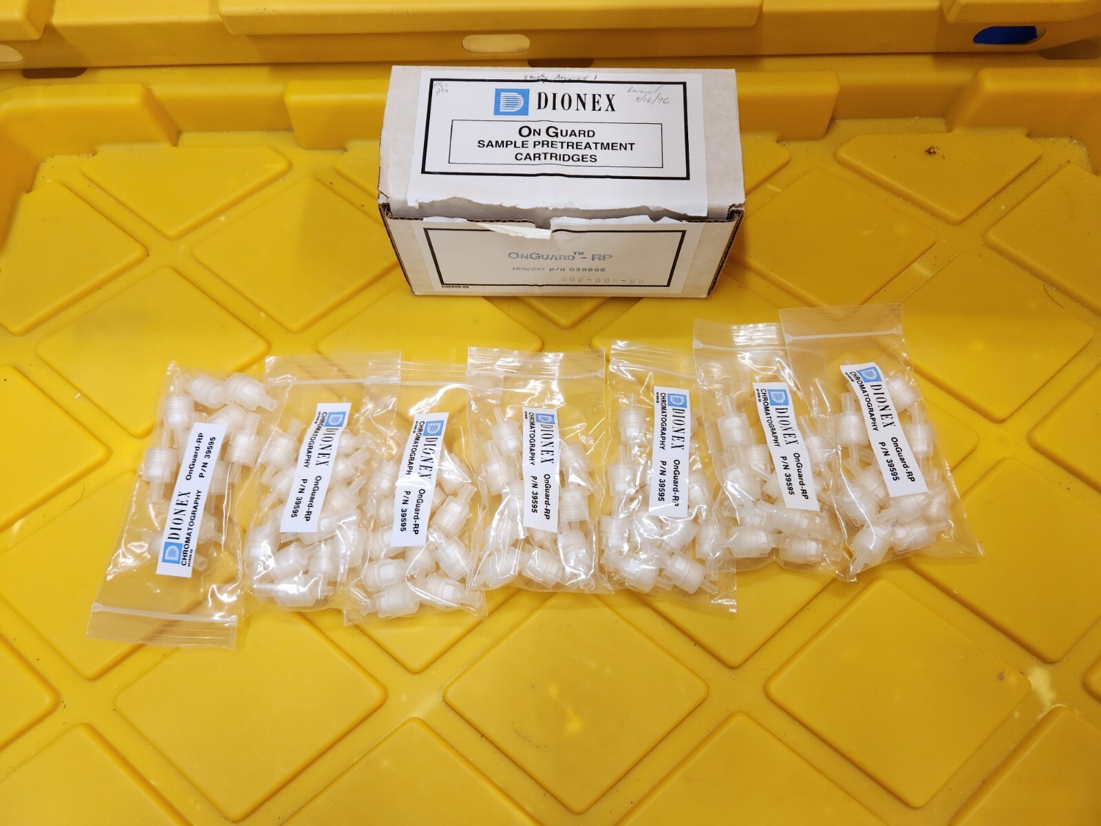 Dionex Chromatography P/N 39595 Cartridge - Pack of 70 - onguard-RP - 039595