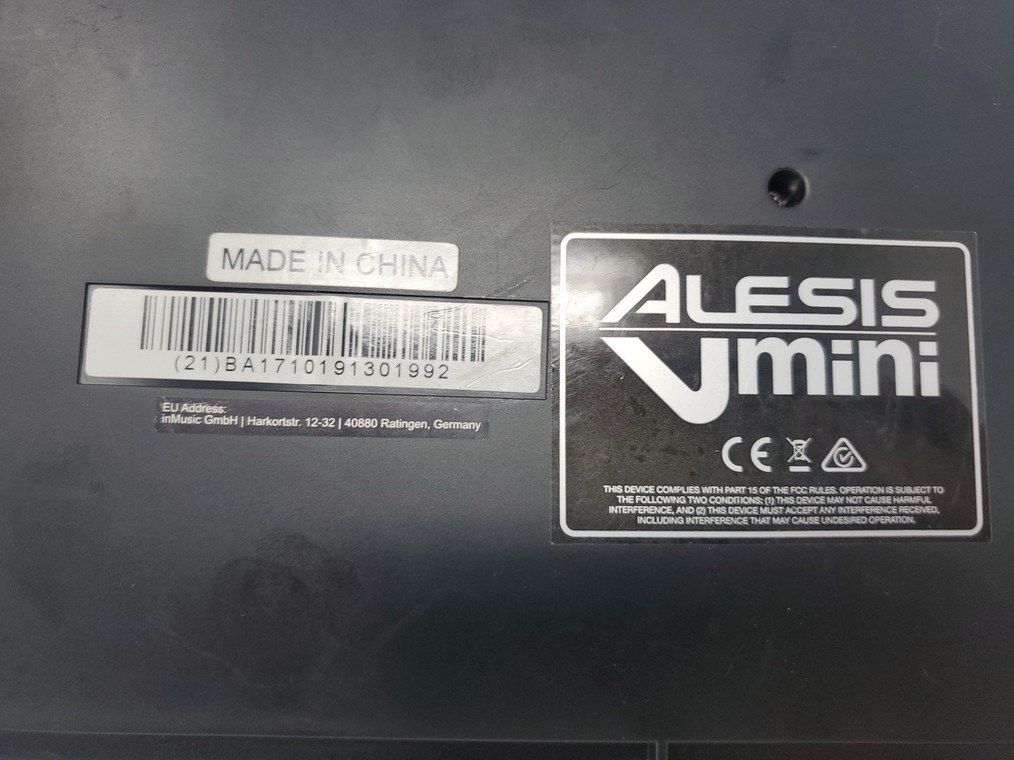 Alesis V Mini Portable 25-Key MIDI Controller Keyboard New In Box