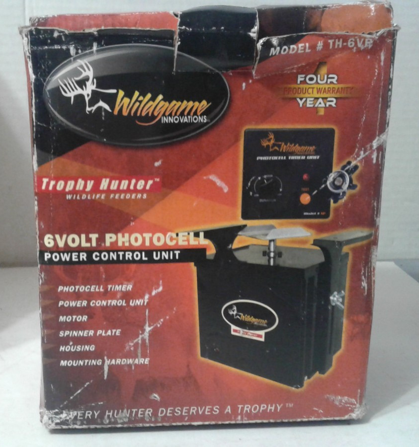 Wildgame Dusk/Dawn Feeder Kit 6 Volt open damaged box