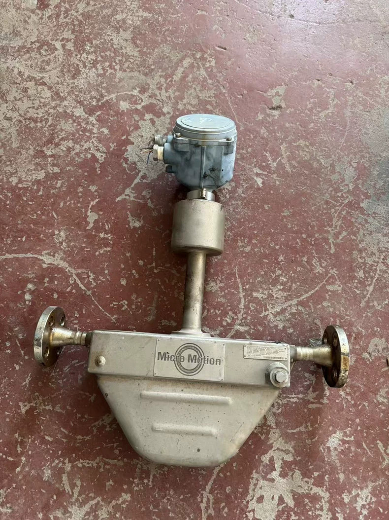 Micro Motion F050A114CRBPMZ1ZZ Flow Sensor Used 1PCS