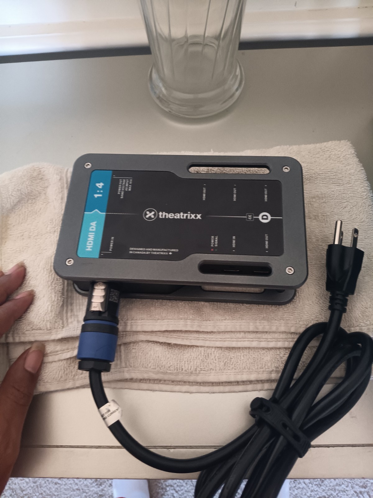 Theatrixx Technologies SDI/HDMI Bidirectional Video Converter