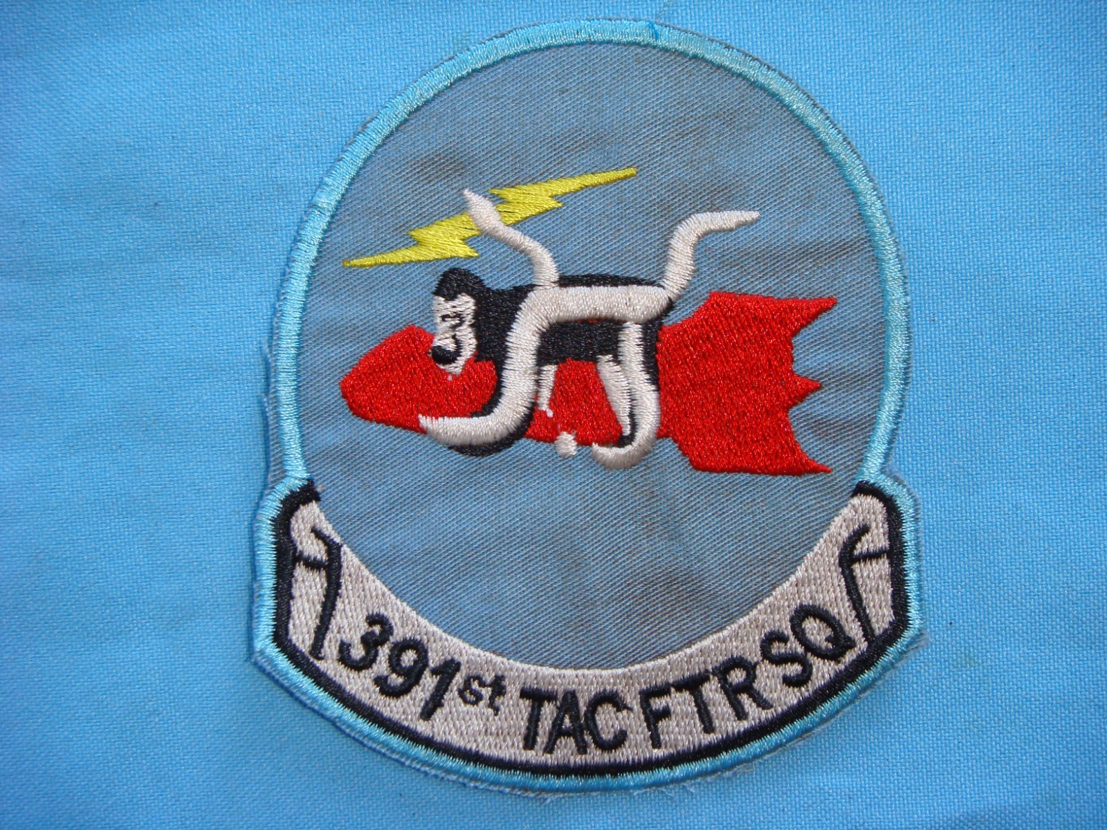 VIETNAM WAR PATCH, US 391st TACTICAL FIGHTER SQ " MONKEY ON THE BOMB "