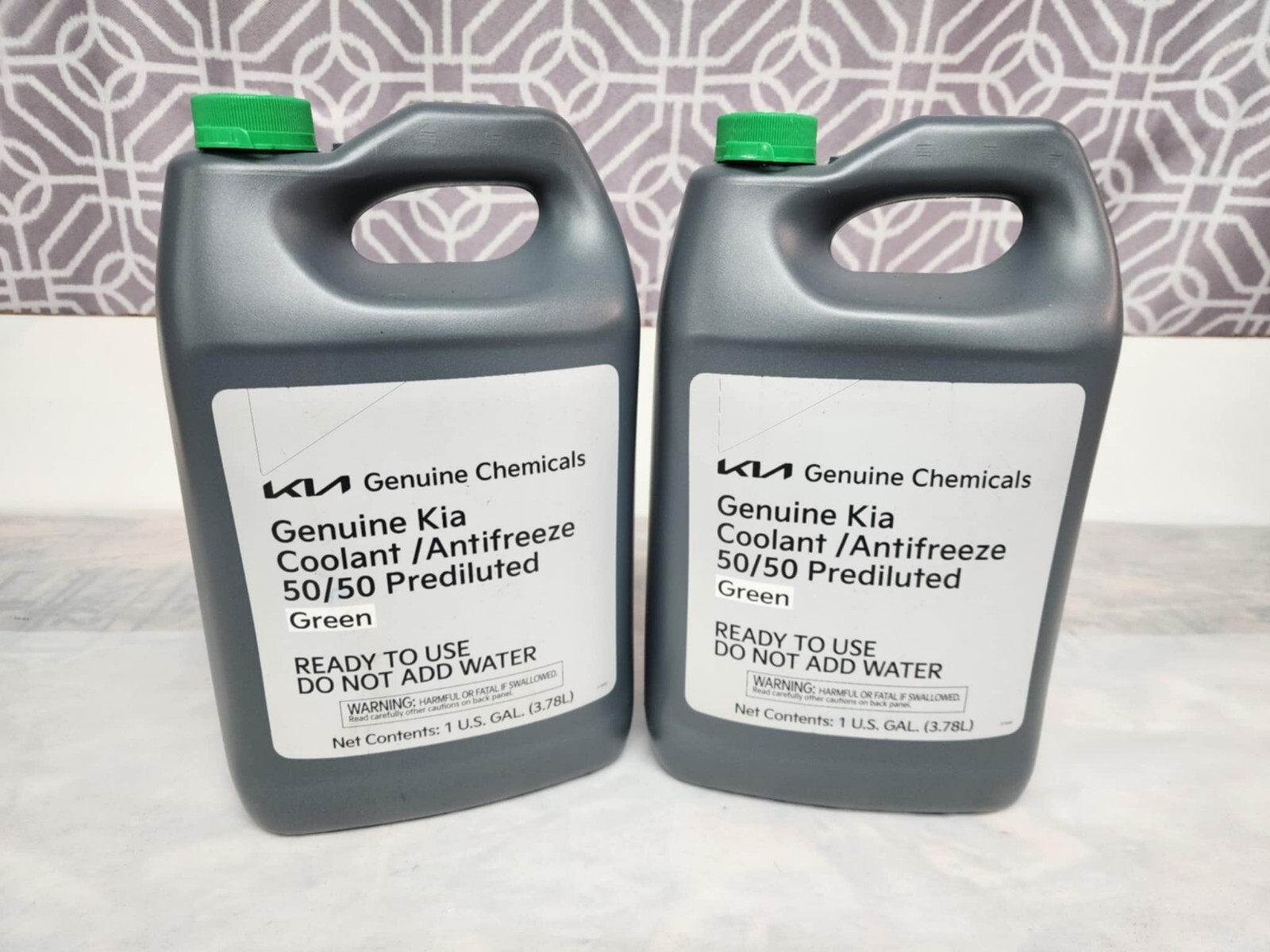 2 Kia Genuine Chemicals Coolant Antifreeze 50/50 Prediluted Green 1 Gallons
