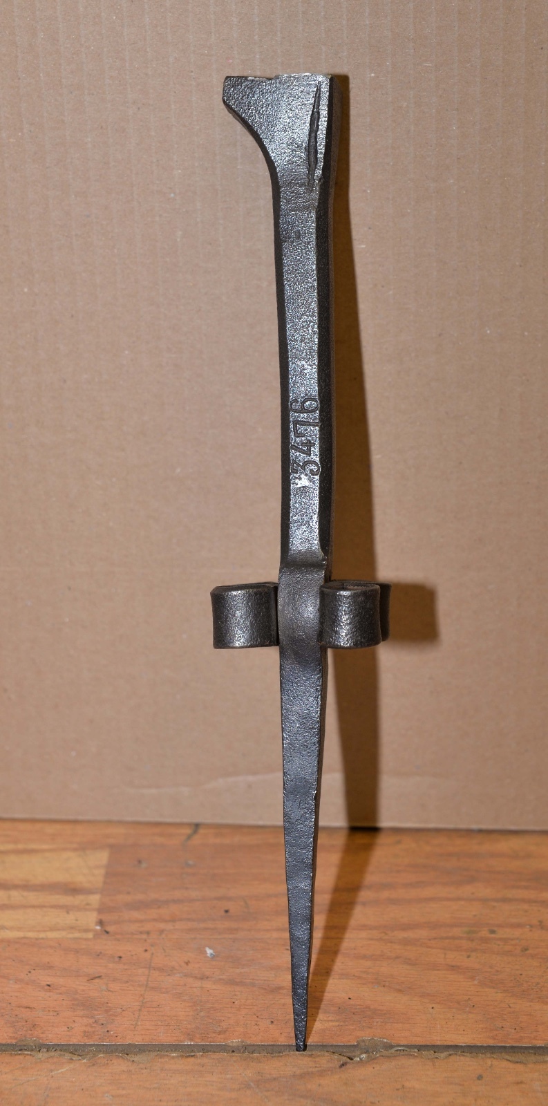 Unused cast iron jewelers stake anvil collectible gunsmith denglestock tool 3476