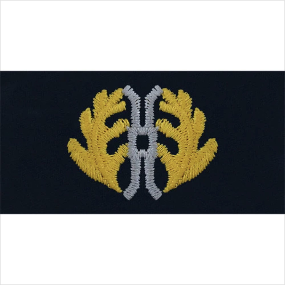 GENUINE U.S. NAVY EMBROIDERED COLLAR DEVICE: JUDGE ADVOCATE GENERAL - COVERALL