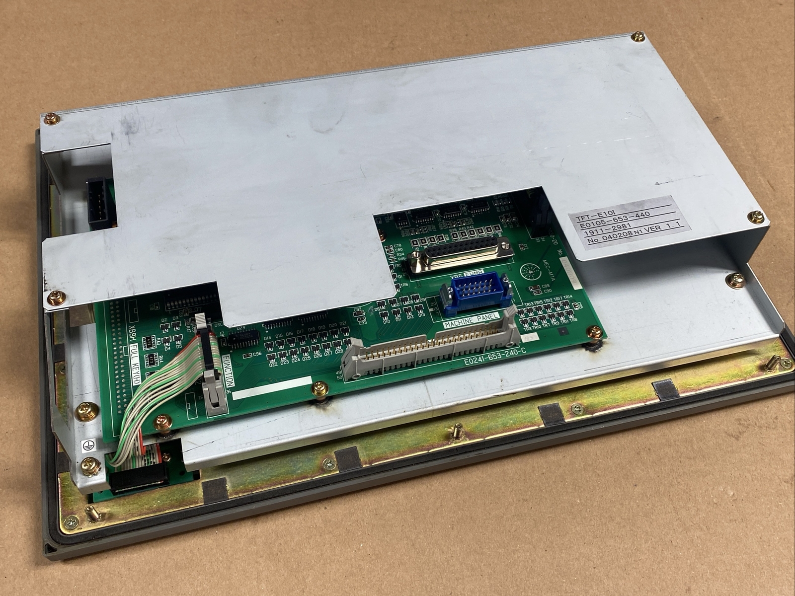 Okuma E0105-653-440 OSP-E100M Touchscreen Operator Panel TFT-E10I 1911-2981 V1.1