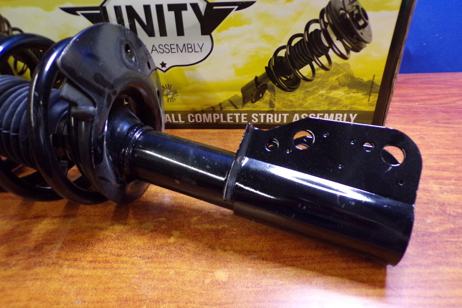 Unity Automotive 11450 Front Complete Strut Assembly - NOS