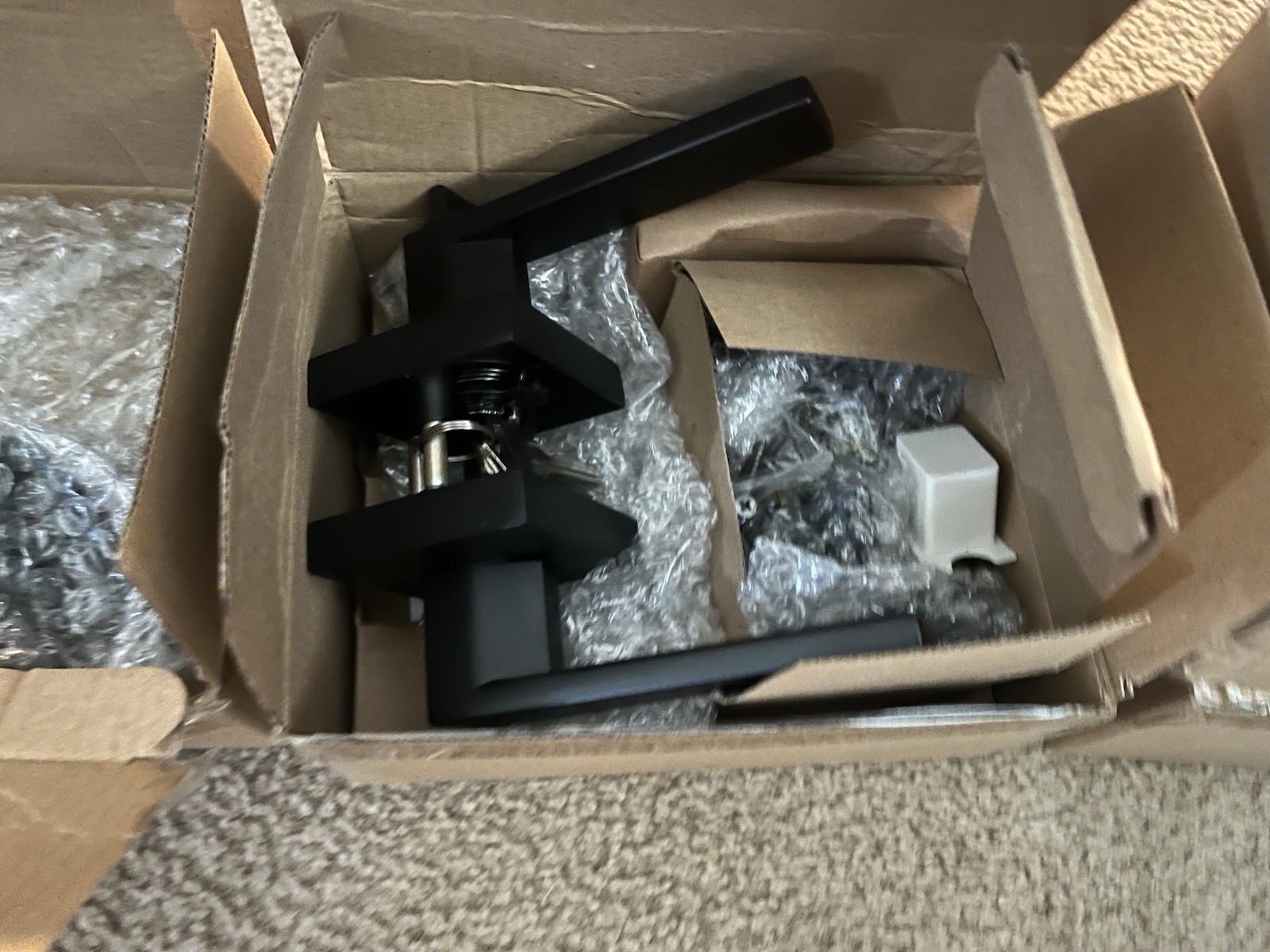 6 brand new boxed Matte Black Square Entry Door Lever Lock Set