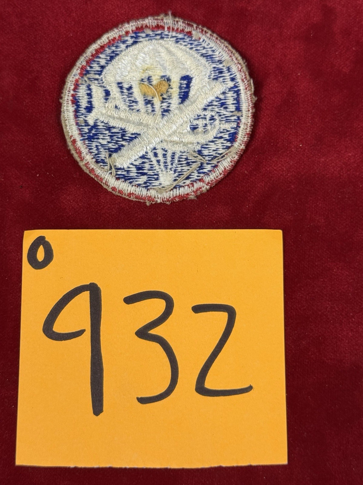 Airborne Cap Badge O932