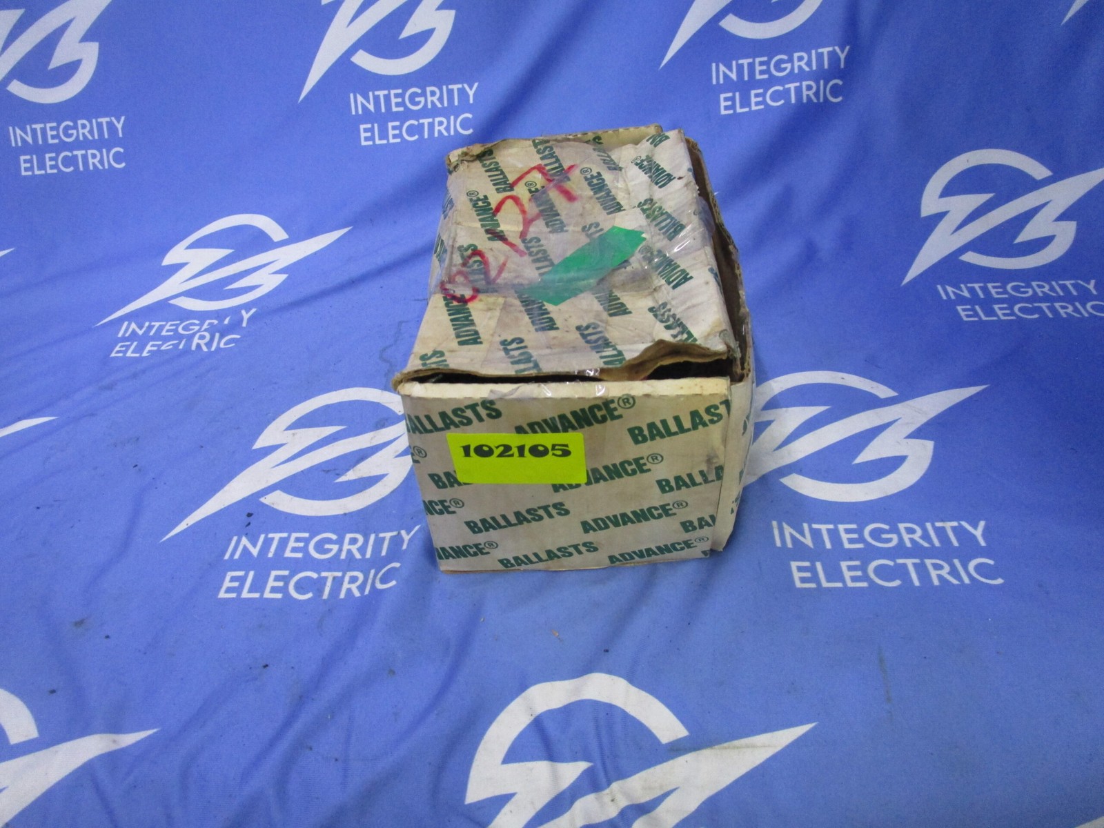 NIB PHILIPS ADVANCE AUTOTRANSFORMER BALLAST 71A8241 0.63A 240/480V 250W 1 Y WARR
