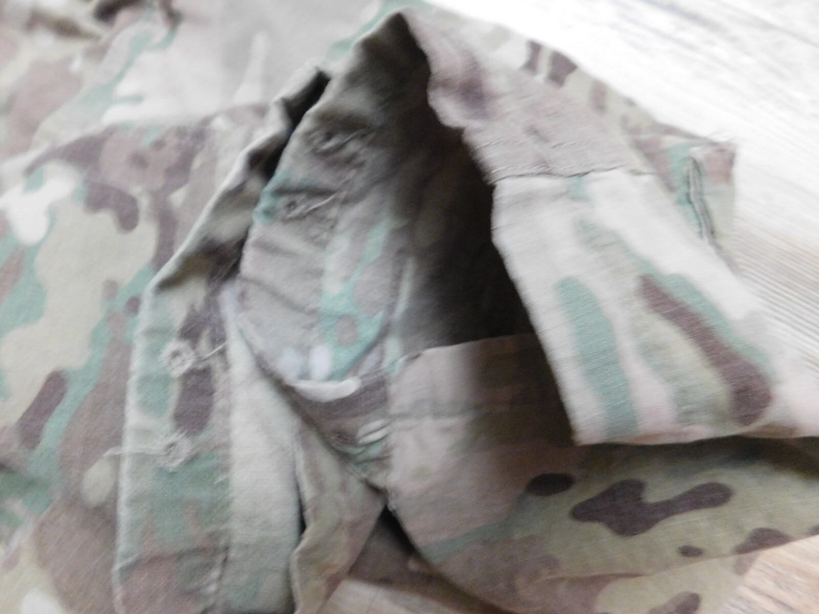 US ARMY MULTICAM FLAME RESISTANT PANTS SZ MEDIUM - SHORT