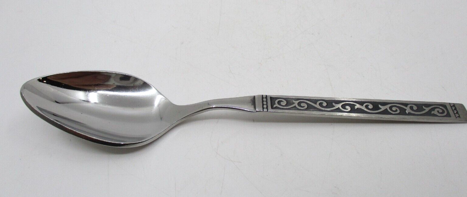 ONEIDA STAINLESS SPANISH COURT TEASPOON  - 6 1/8"  01H