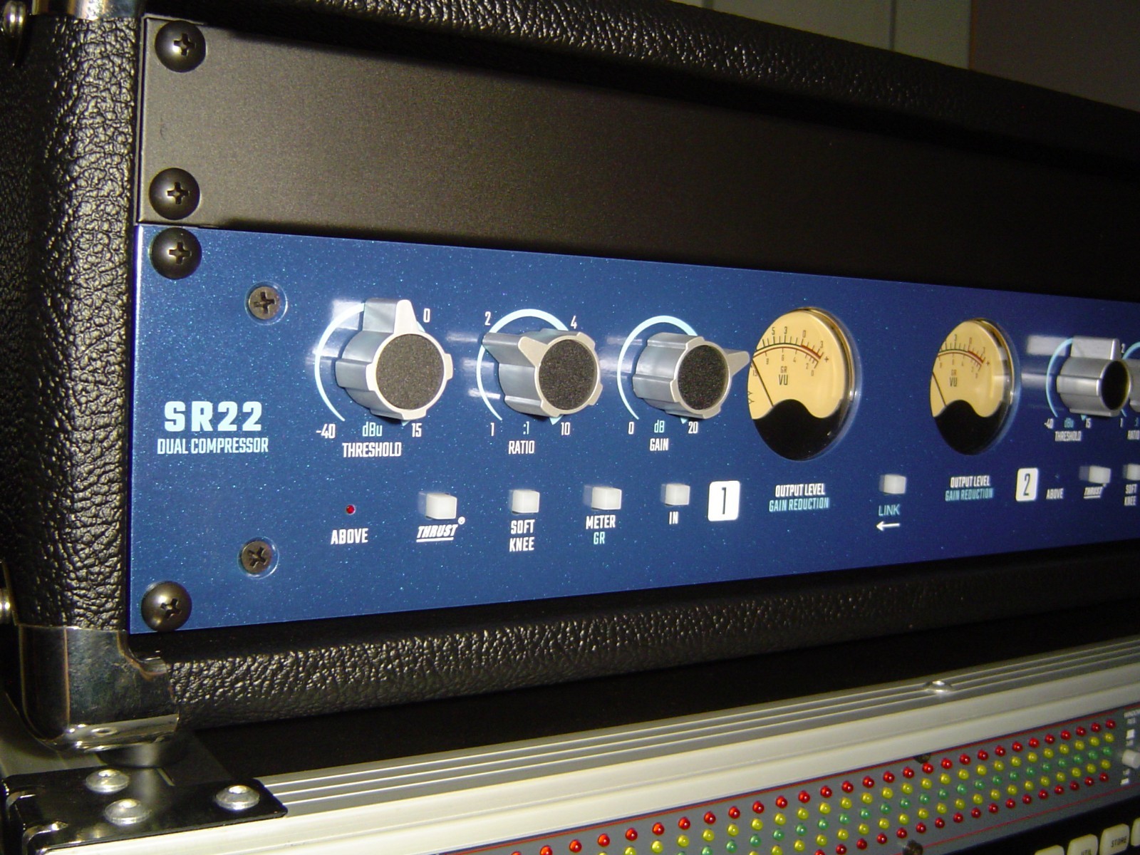API SR22 Stereo Compressor (2 Channels) Automated Processes Inc. NICE TESTED