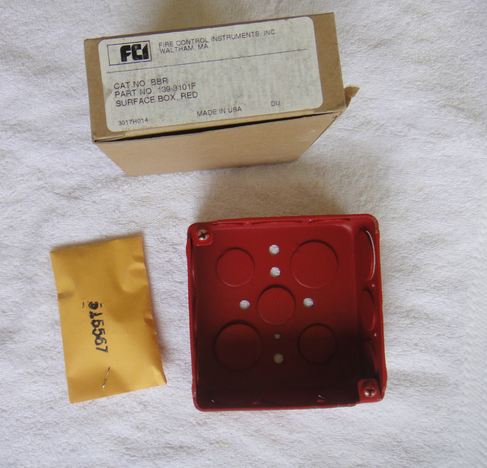 NIB  FCI Fire Control Instrments Surface Box Red         139-3101F