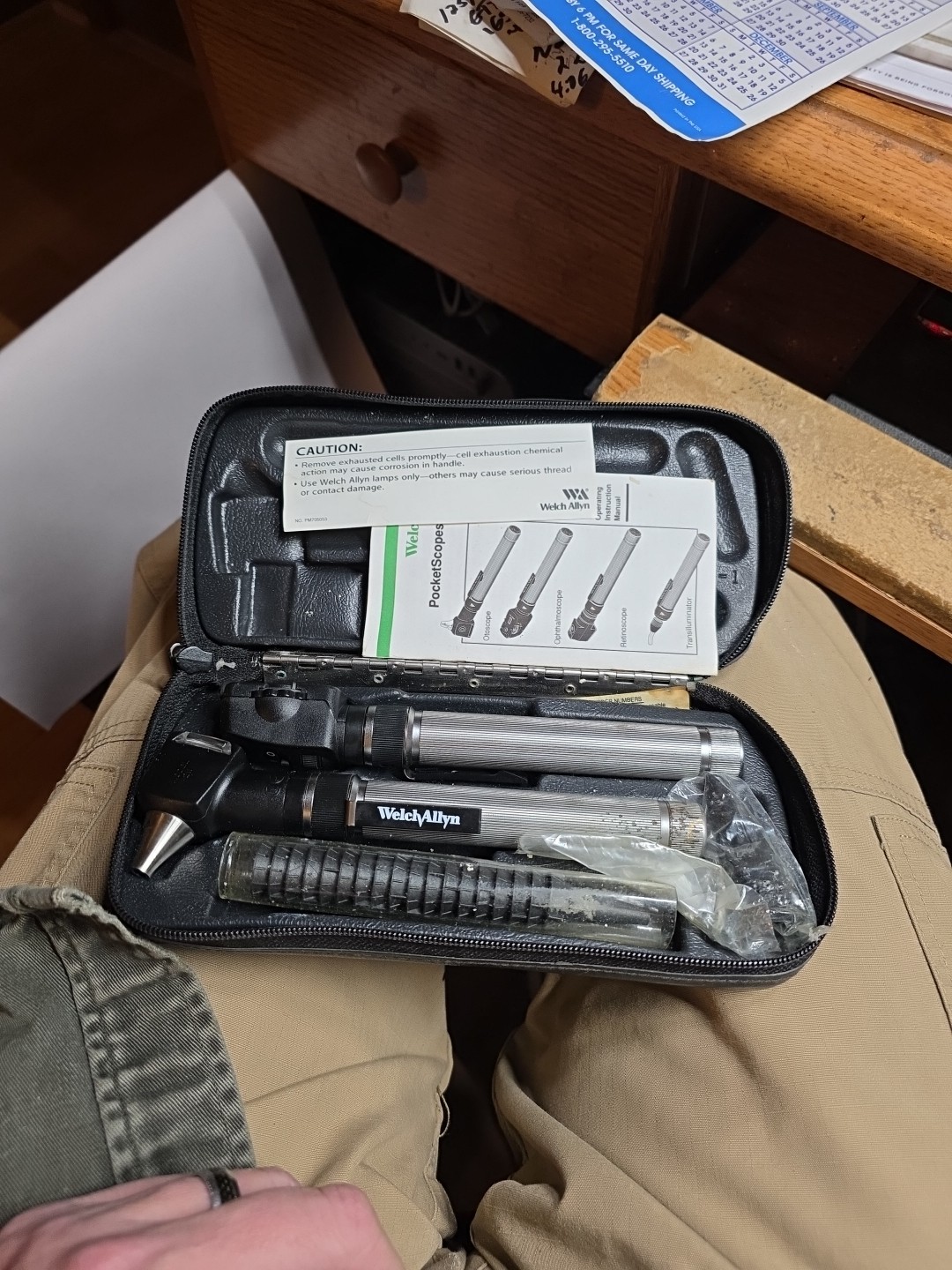 USGI Welch Allyn 2.5V Pocketscope O-Scope Set TESTED w Case