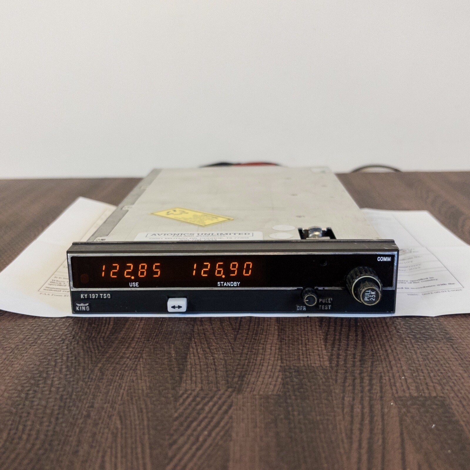 King KY-197 14V Comm radio 064-1021-00 with New FAA 8130