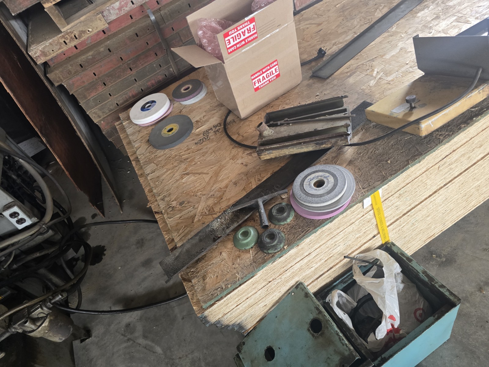 DoAll VS618-3 Precision Automatic Surface Grinder