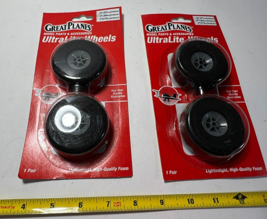 Great Planes UltraLite Wheels - Lightweight High Quality Wheels 2 1/2" GPMQ4203
