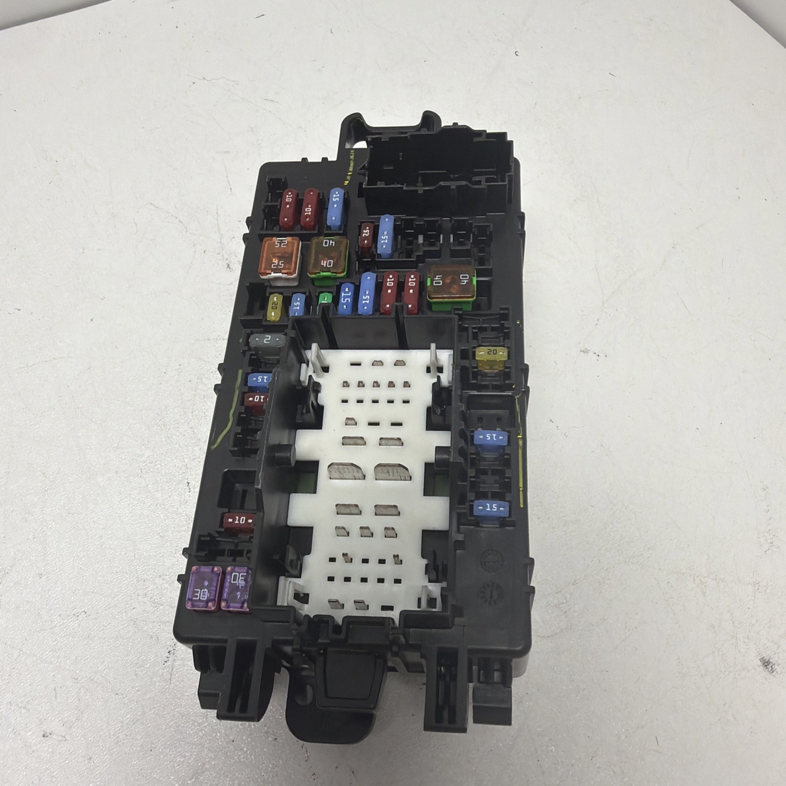 Genuine GM Fuse & Relay Box 87832675 NEW UNIT OEM